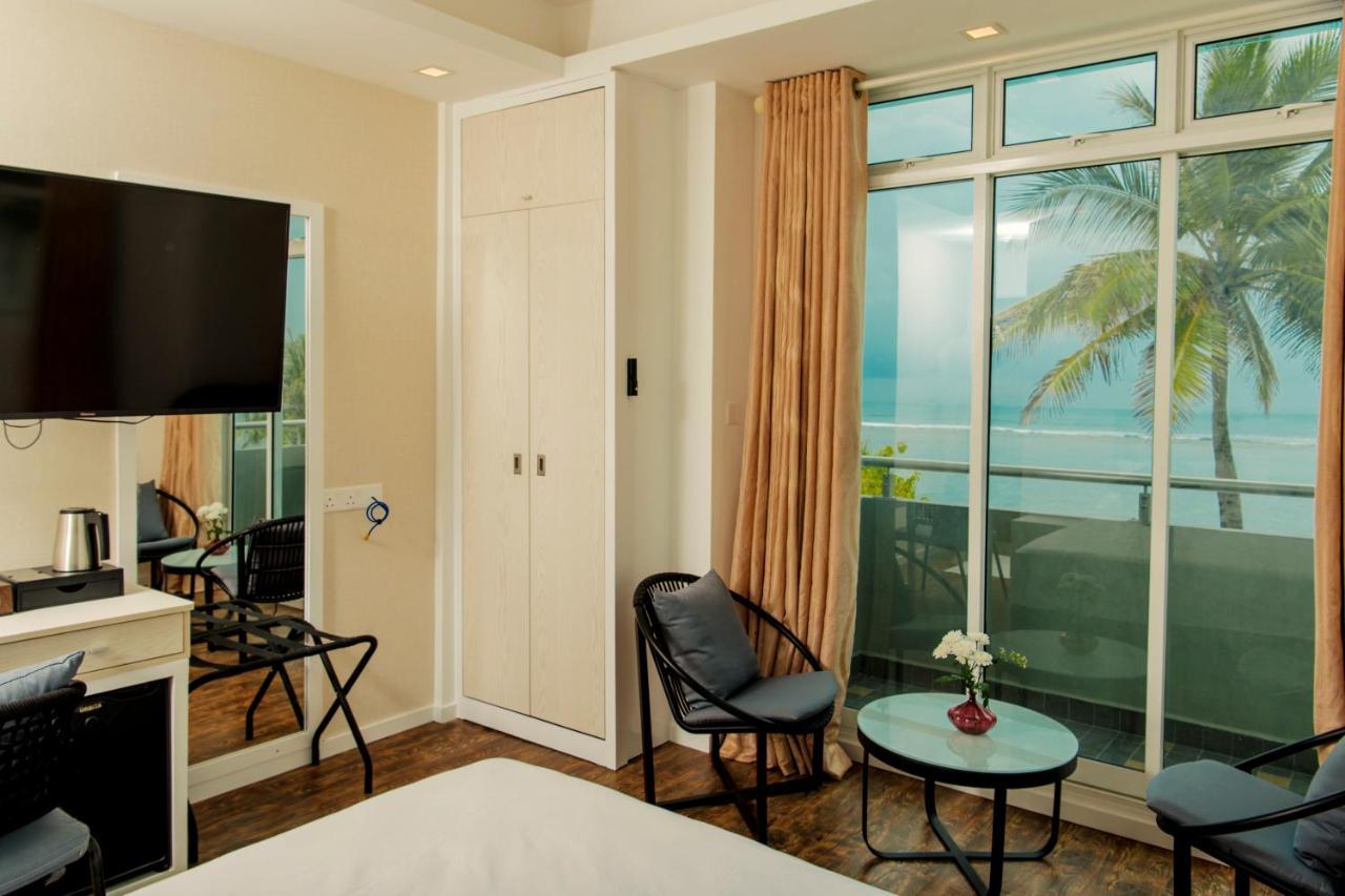 Acacia Beach Hotel Hulhumale Esterno foto