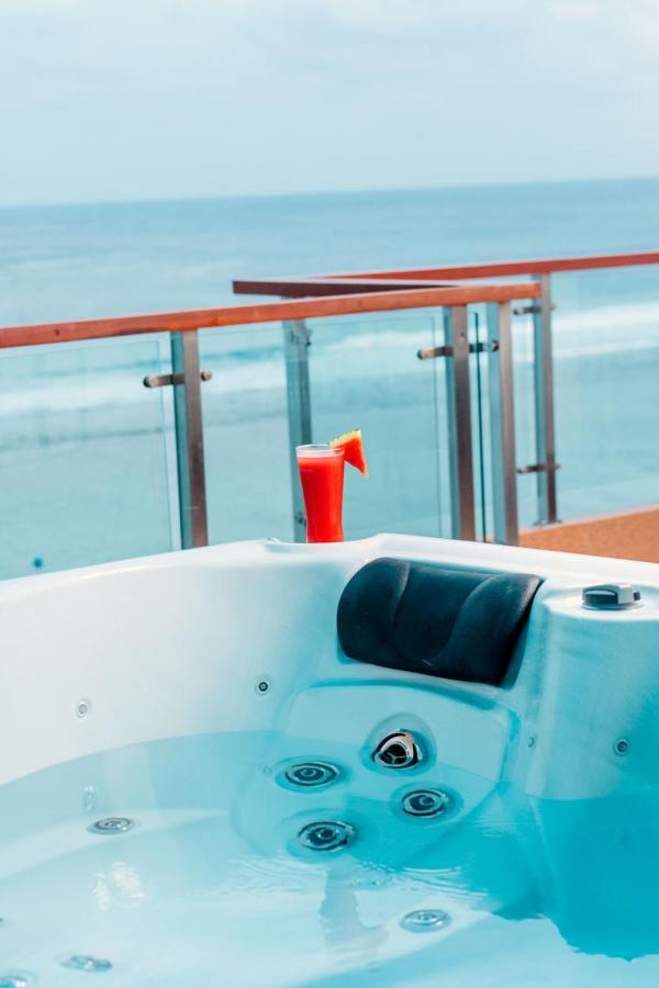 Acacia Beach Hotel Hulhumale Esterno foto
