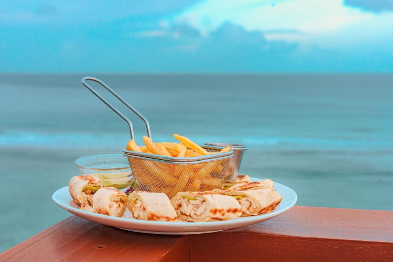 Acacia Beach Hotel Hulhumale Esterno foto