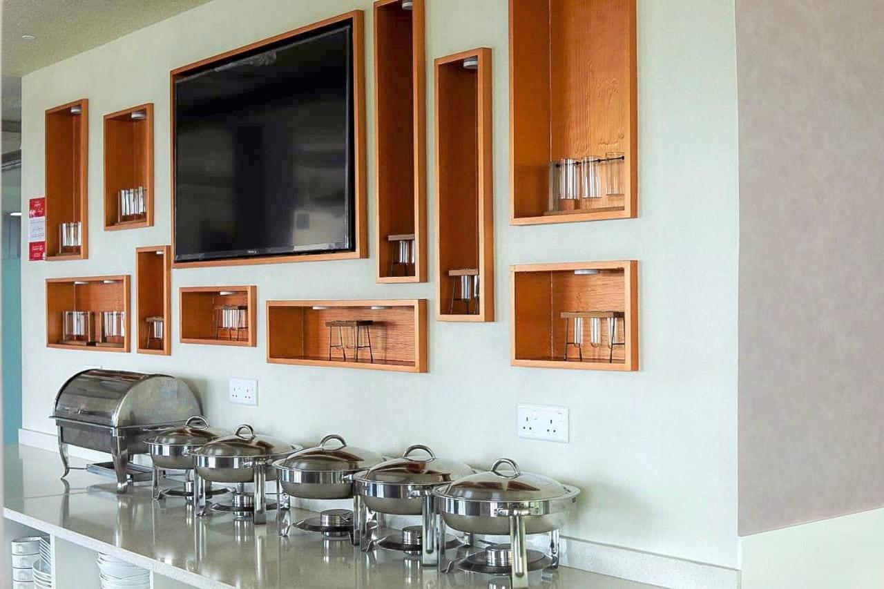 Acacia Beach Hotel Hulhumale Esterno foto